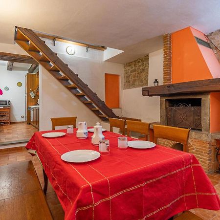 Awesome Home In Marliana With Kitchenette エクステリア 写真
